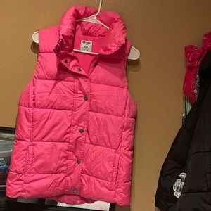OldNavy BubbleGum Pink Puffer Vest. Medium Tall